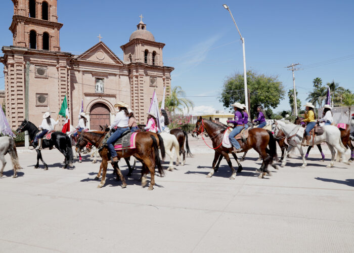 Cabalgata con Aroma de Mujer 14 (1)