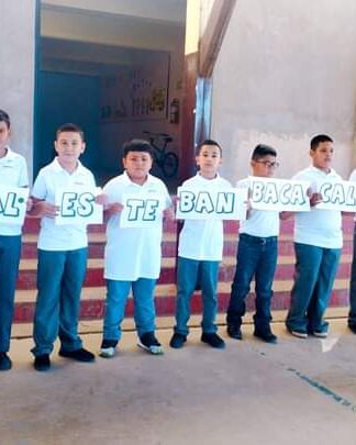 ESTEBAN BACA CALDERON ALUMNOS.jfif