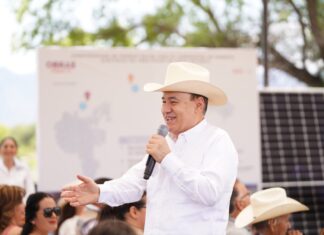 Gobernador lleva energía solar a hogares, reduce hasta 70% recibo