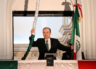 Durazo conmemora junto a miles de sonorenses el 216 aniversario de la Independencia